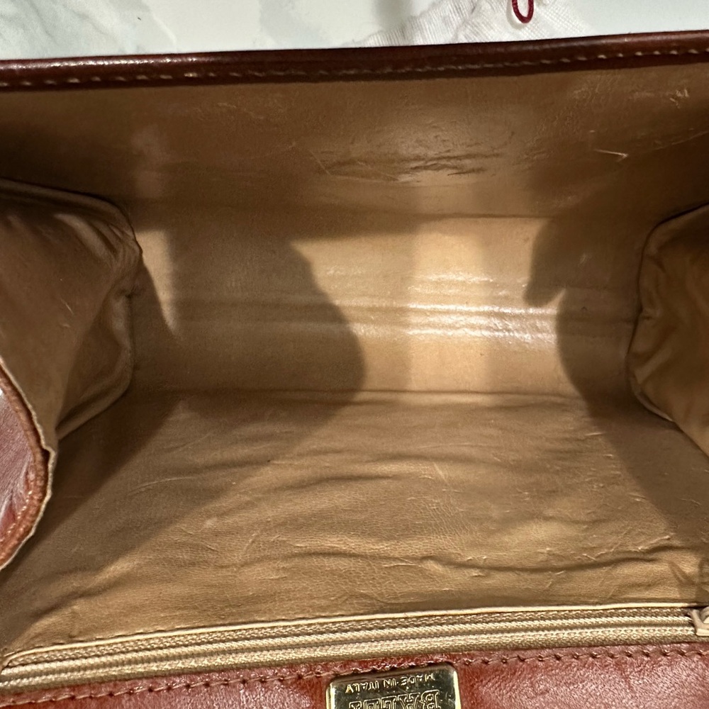 Bally Vintage Structured Leather Top-Handle Bag with Crossbody Strap - Picture 6 of 9